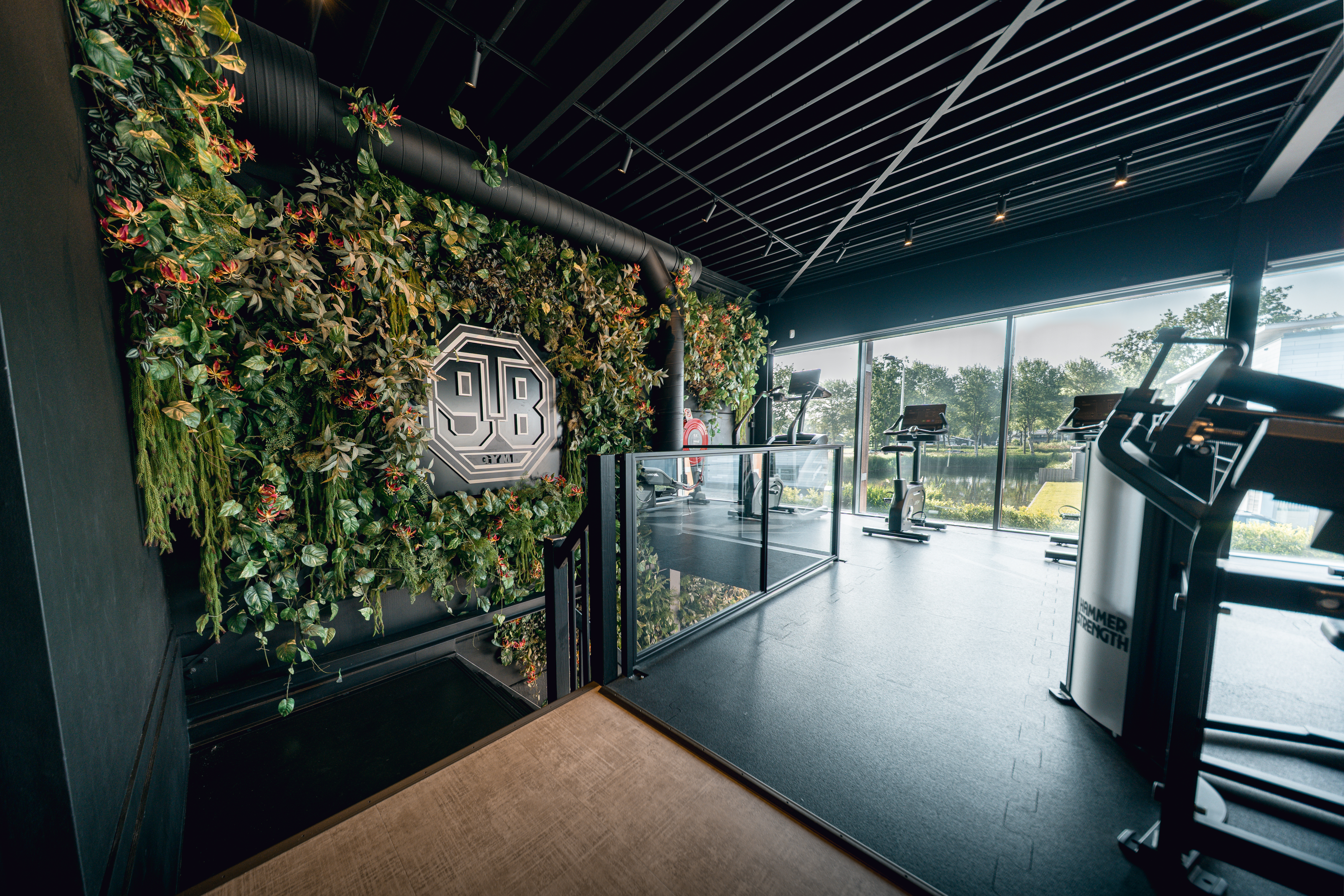 Entree van NINET8 GYM in Nieuwerkerk aan den IJssel